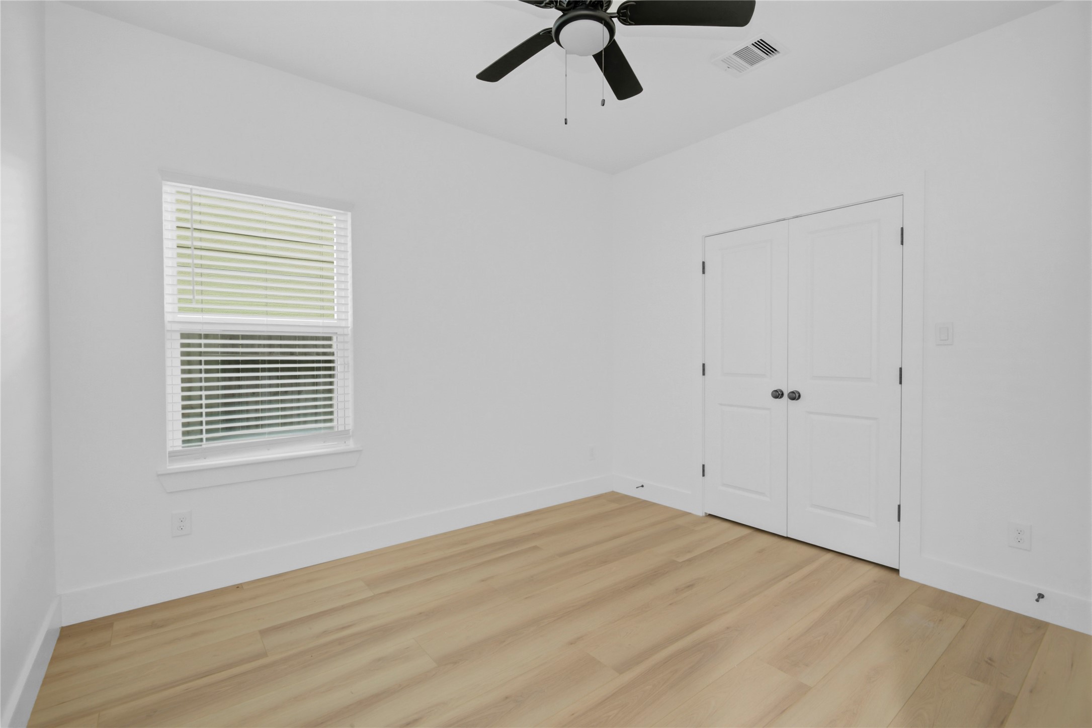 8410 Sunnyhill Street Houston, TX 77088 - Photo 17 of 25