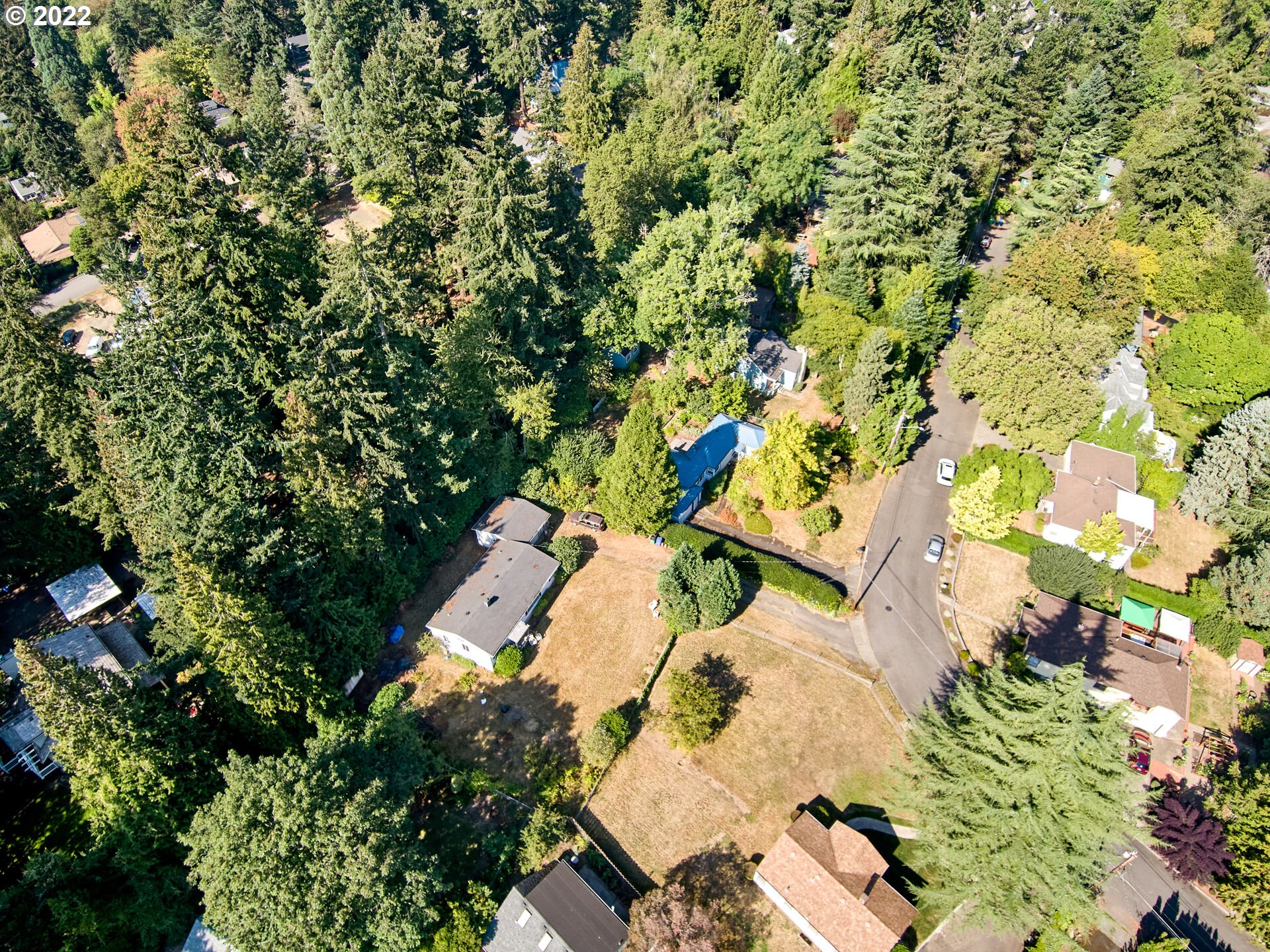 9155 Southwest 23rd Drive Portland, OR 97219 - Photo 19 of 32 Gallery Image 19