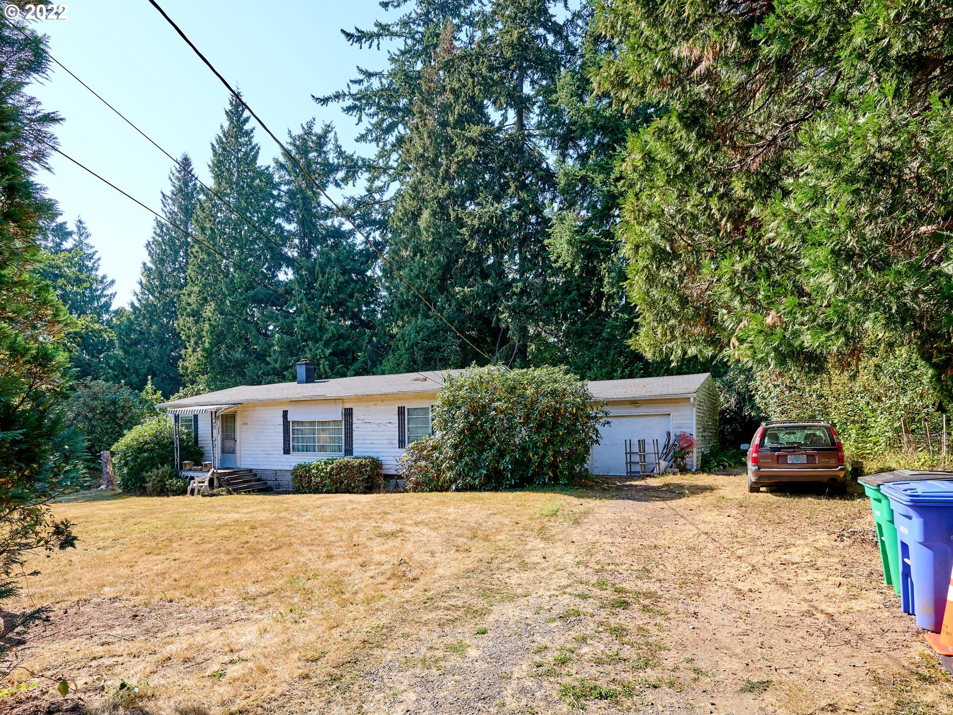 9155 Southwest 23rd Drive Portland, OR 97219 - Photo 3 of 32 Gallery Image 3