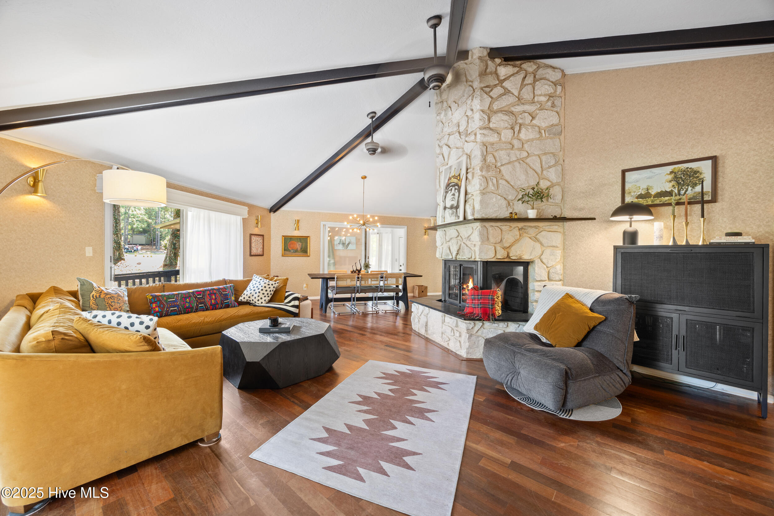 40 Inverness Road Pinehurst, NC 28374 - Photo 12 of 52 LIVING ROOM