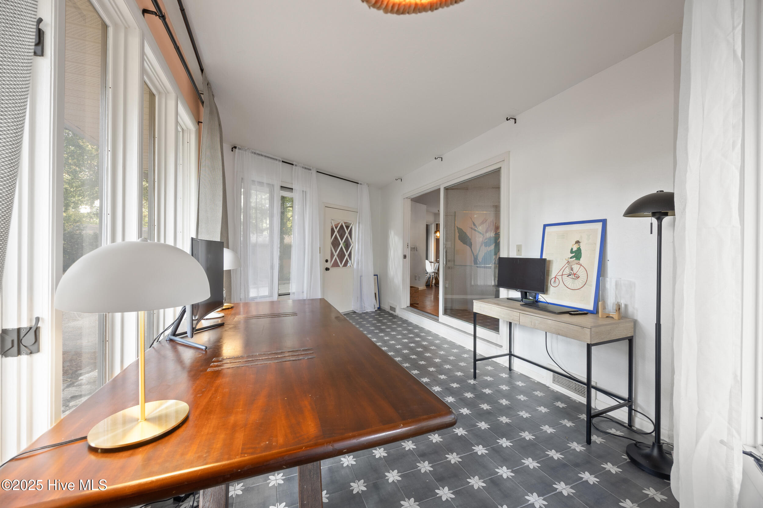 40 Inverness Road Pinehurst, NC 28374 - Photo 19 of 52 CAROLINA ROOM / STUDY