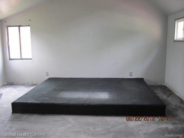 21131 Andover Road Southfield, MI 48076 - Photo 7 of 11 022.JPG