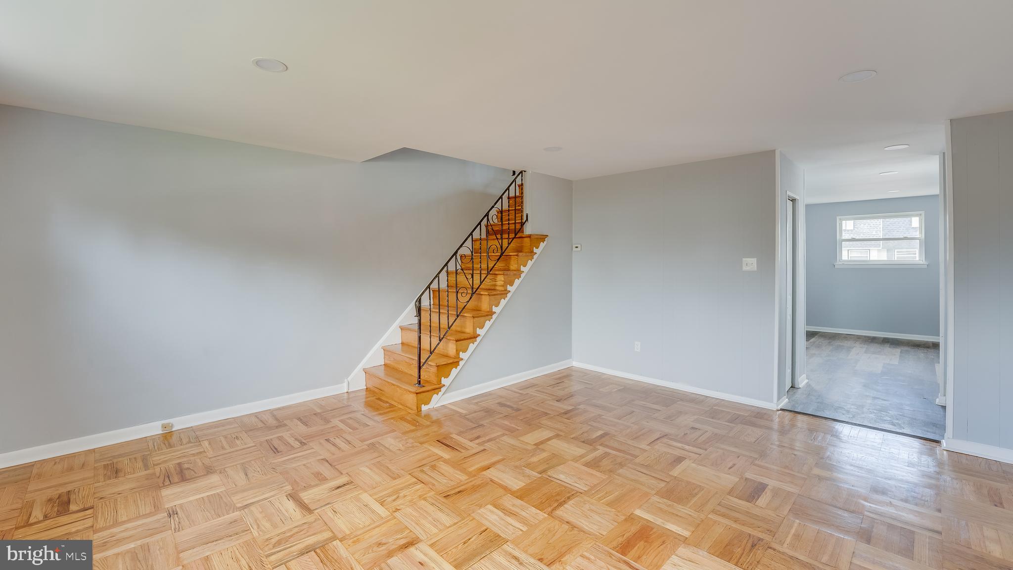 2813 Sebring Road Philadelphia, PA 19152 - Photo 4 of 28 Gallery Image 4