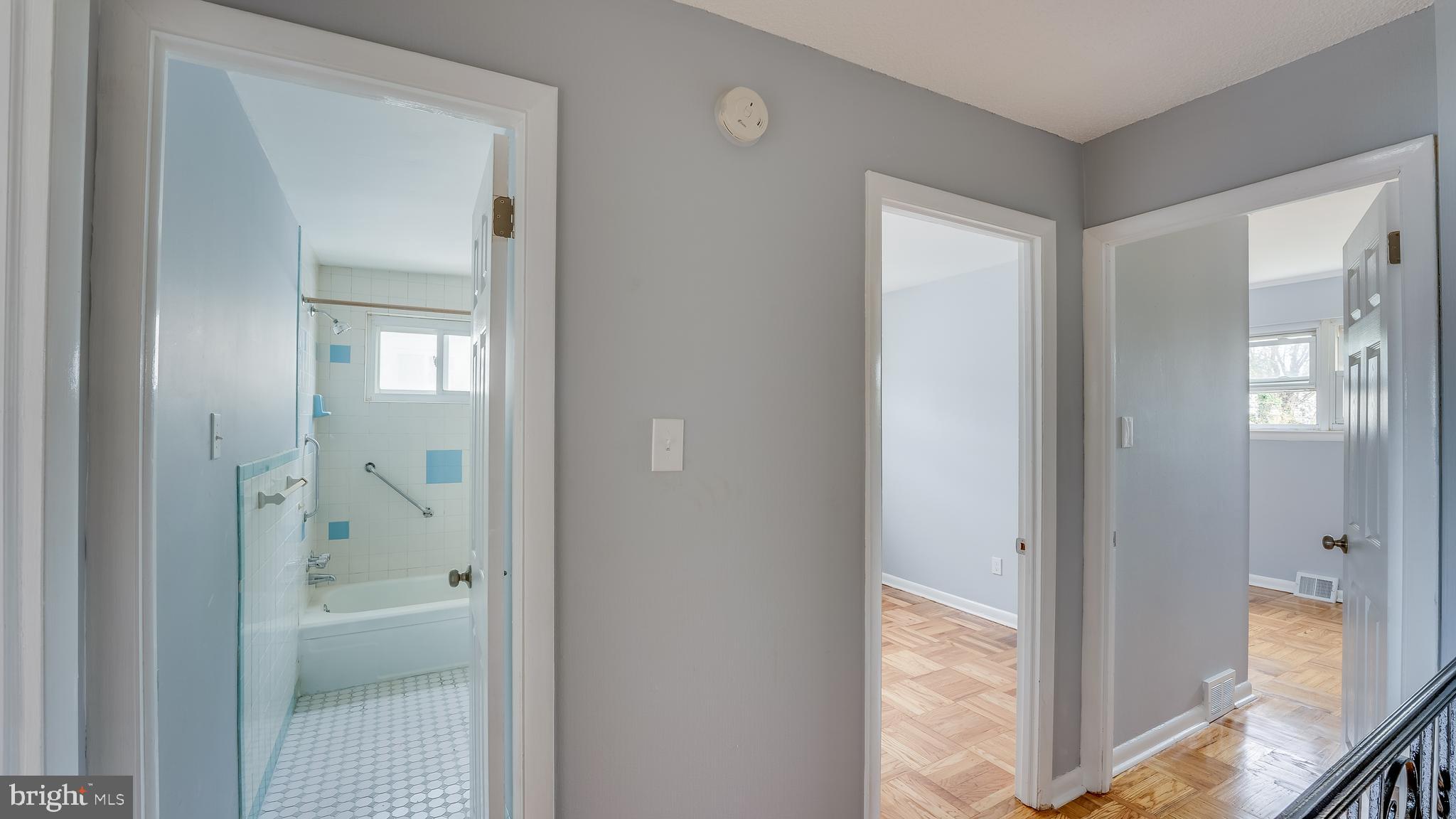2813 Sebring Road Philadelphia, PA 19152 - Photo 7 of 28 Gallery Image 7