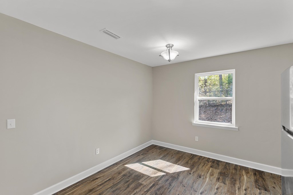 301 Larkin Street Enterprise, AL 36330 - Photo 7 of 21