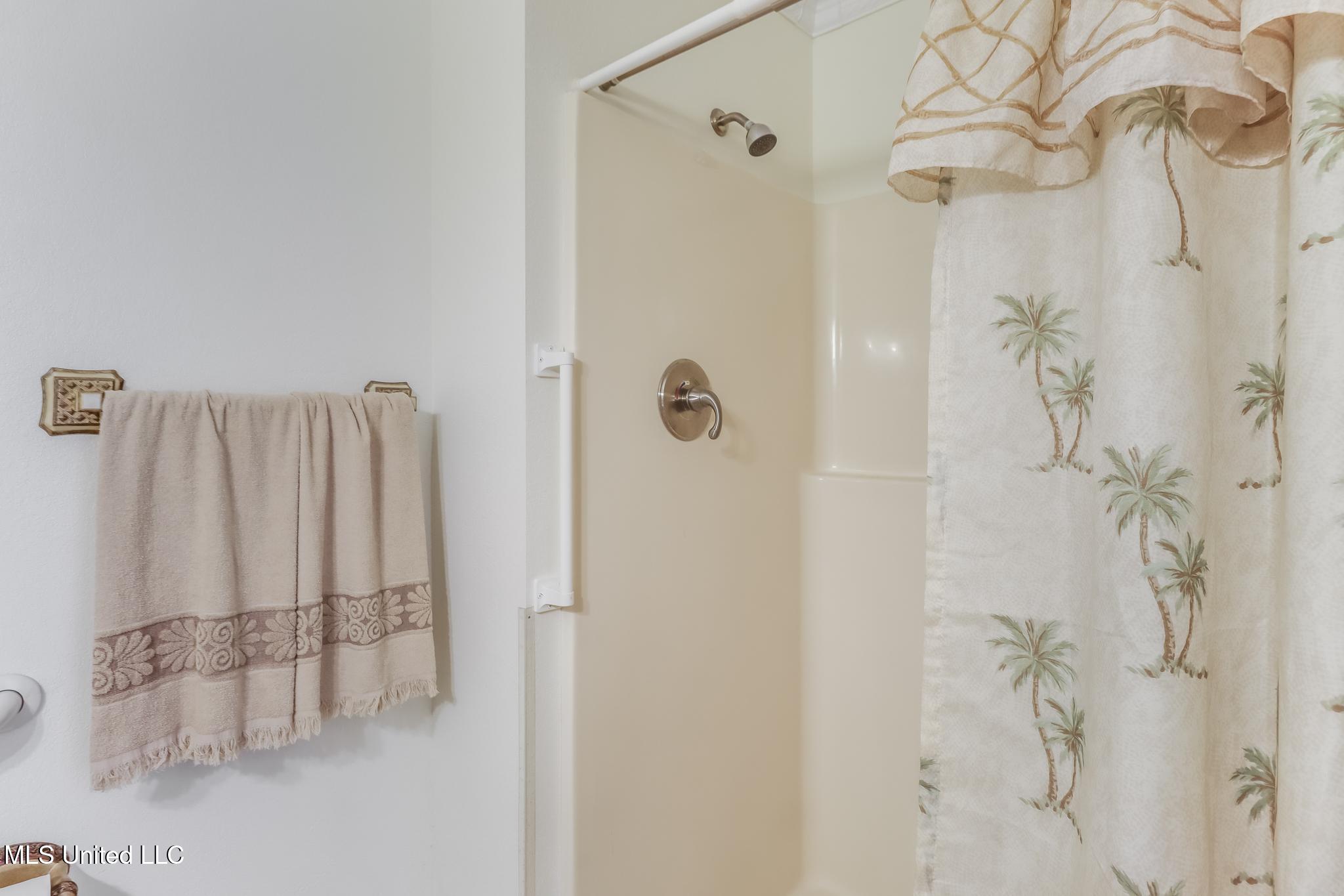 133 Myrtle Street Biloxi, MS 39530 - Photo 17 of 56 Photo Jul 17 2025, 1 59 01 PM (1)