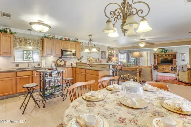 $739,999 | 133 Myrtle Street, Biloxi, MS 39530