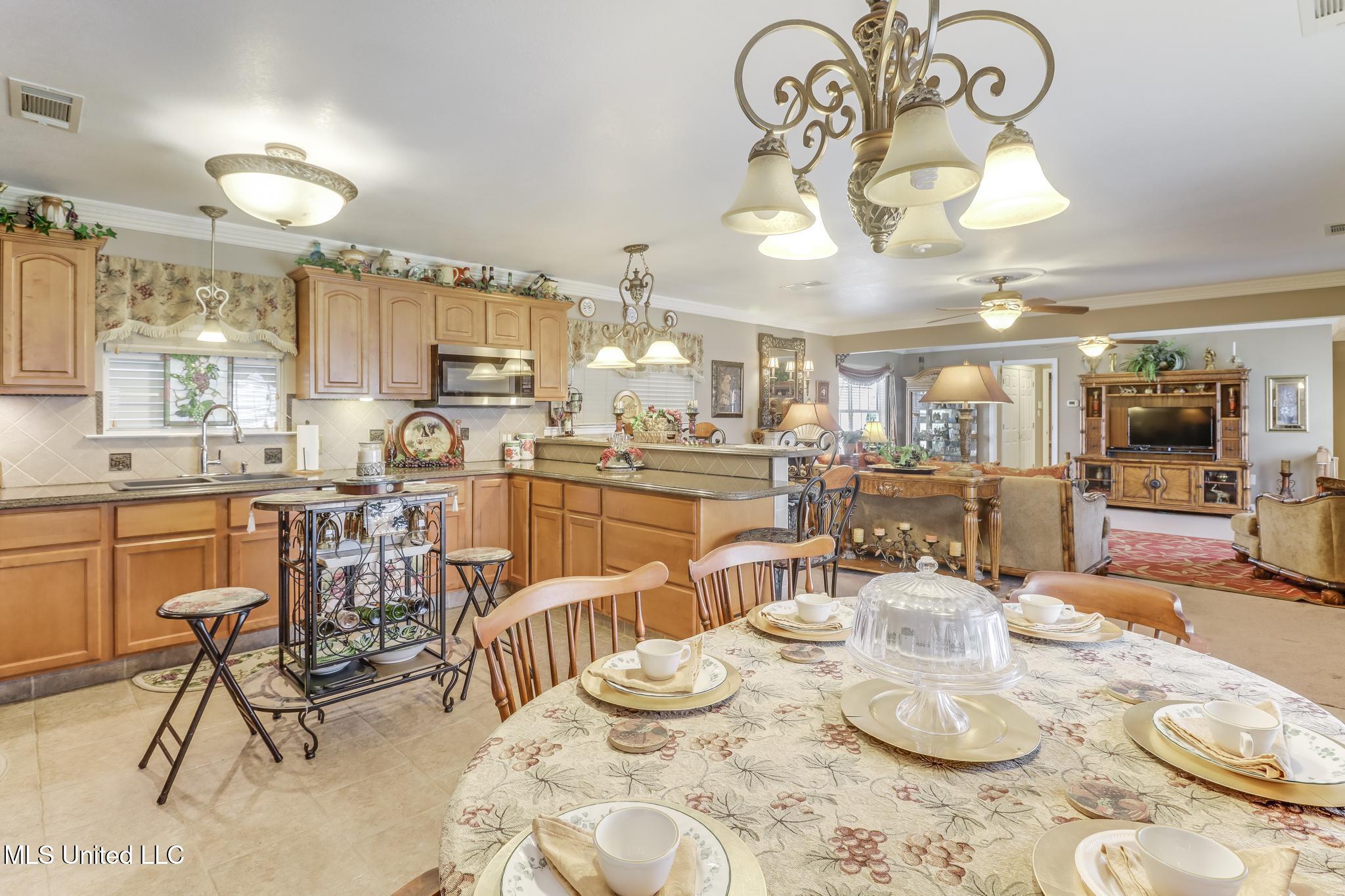 133 Myrtle Street Biloxi, MS 39530 - Photo 27 of 56 Photo Jul 17 2025, 2 08 22 PM