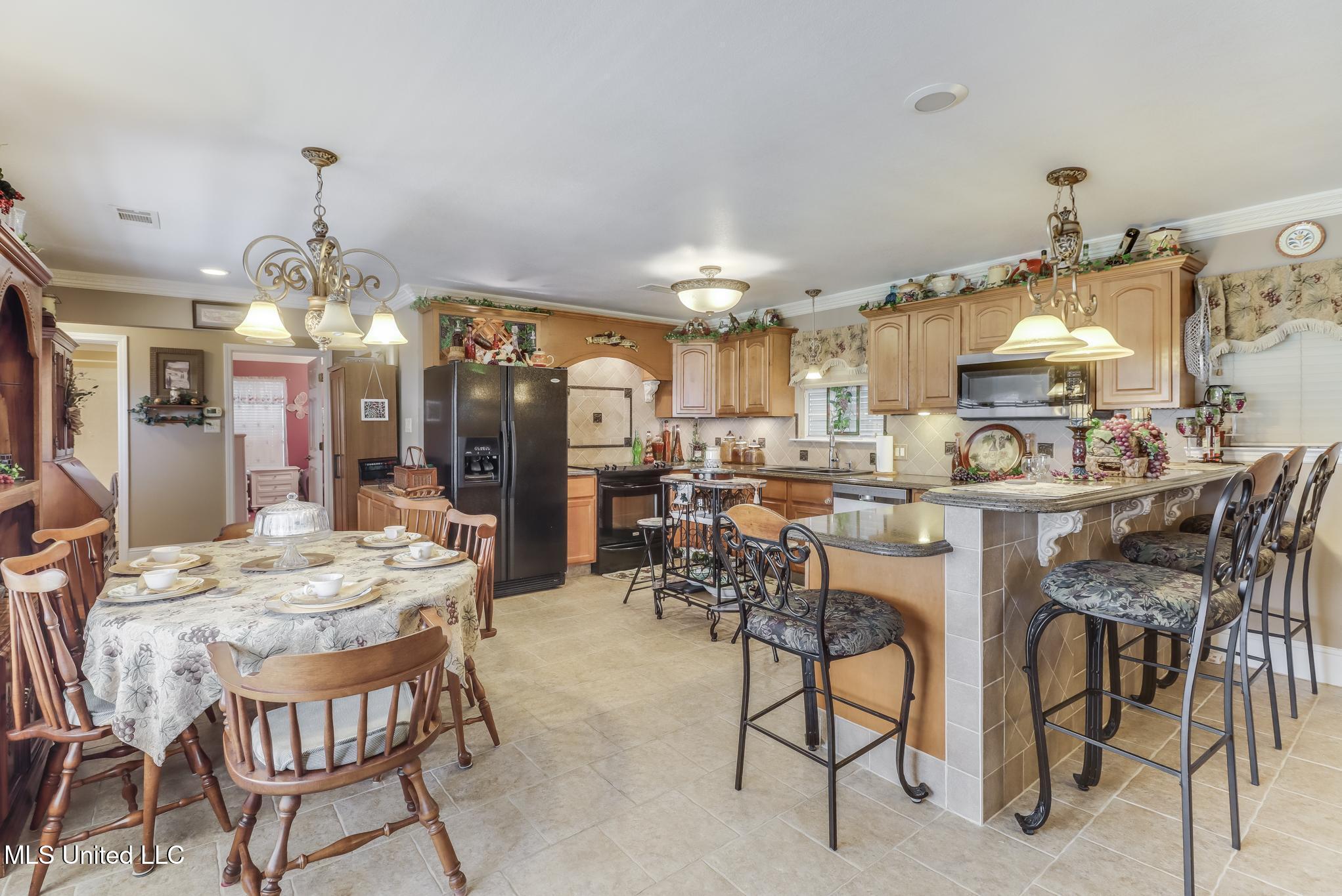 133 Myrtle Street Biloxi, MS 39530 - Photo 28 of 56 Photo Jul 17 2025, 2 06 35 PM