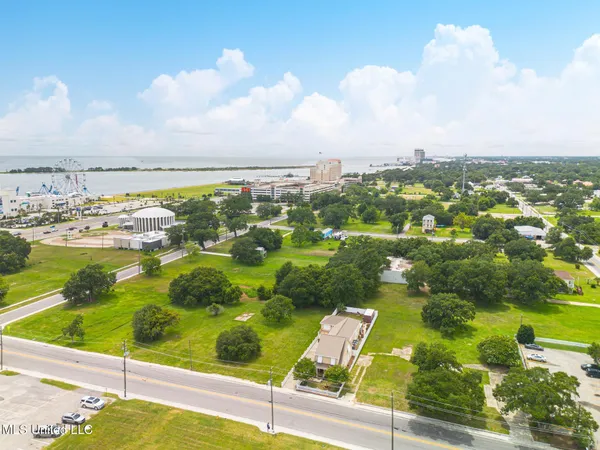 $739,999 | 133 Myrtle Street, Biloxi, MS 39530