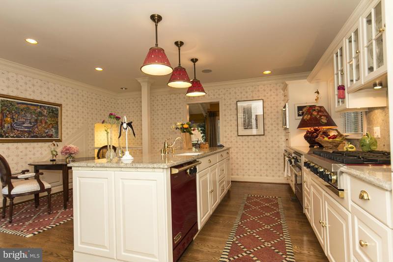 2424 Still Forest Road Baltimore, MD 21208 - Photo 13 of 30 Kitchen 3