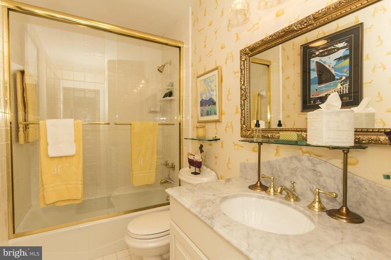 2424 Still Forest Road Baltimore, MD 21208 - Photo 23 of 30 Hall Bath