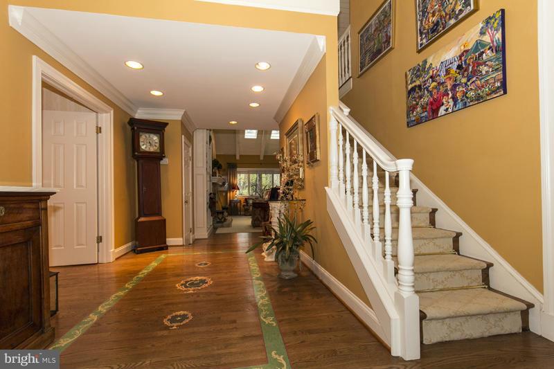 2424 Still Forest Road Baltimore, MD 21208 - Photo 4 of 30 Foyer