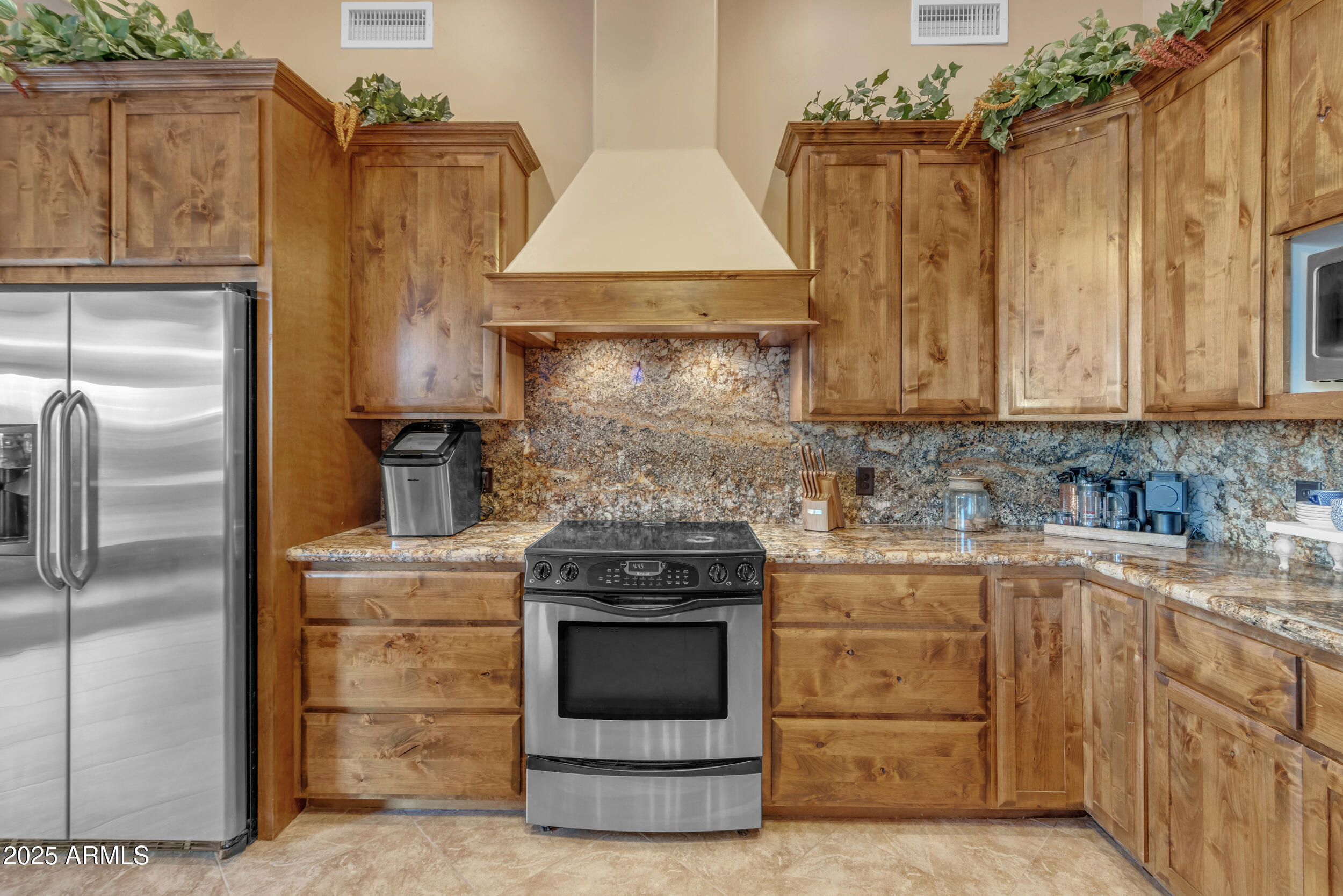 2443 North Sixshooter Road Apache Junction, AZ 85119 - Photo 18 of 87 139_a4m_tg