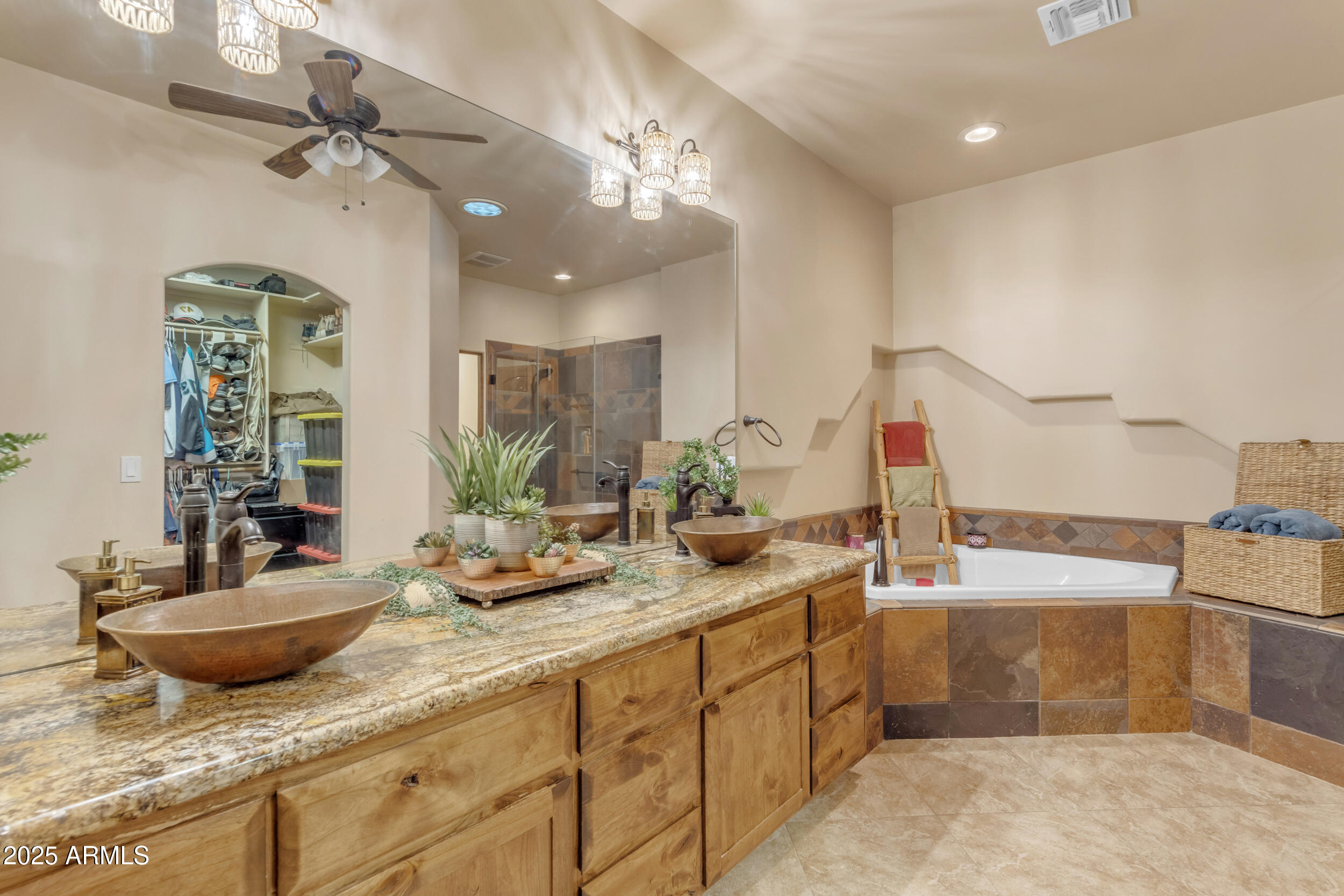 2443 North Sixshooter Road Apache Junction, AZ 85119 - Photo 33 of 87 166_a4m_tg