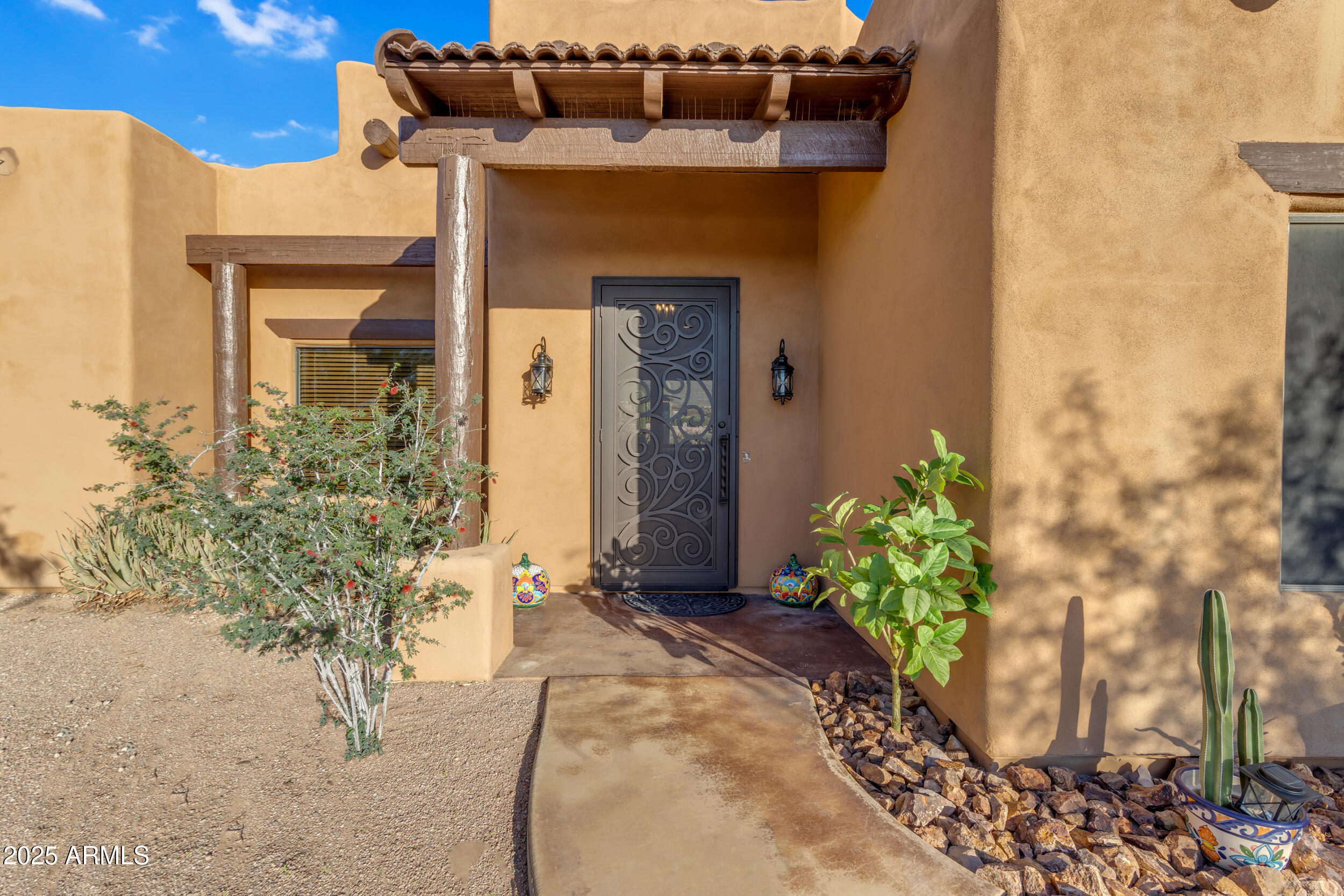 2443 North Sixshooter Road Apache Junction, AZ 85119 - Photo 4 of 87 001_a4m_tg