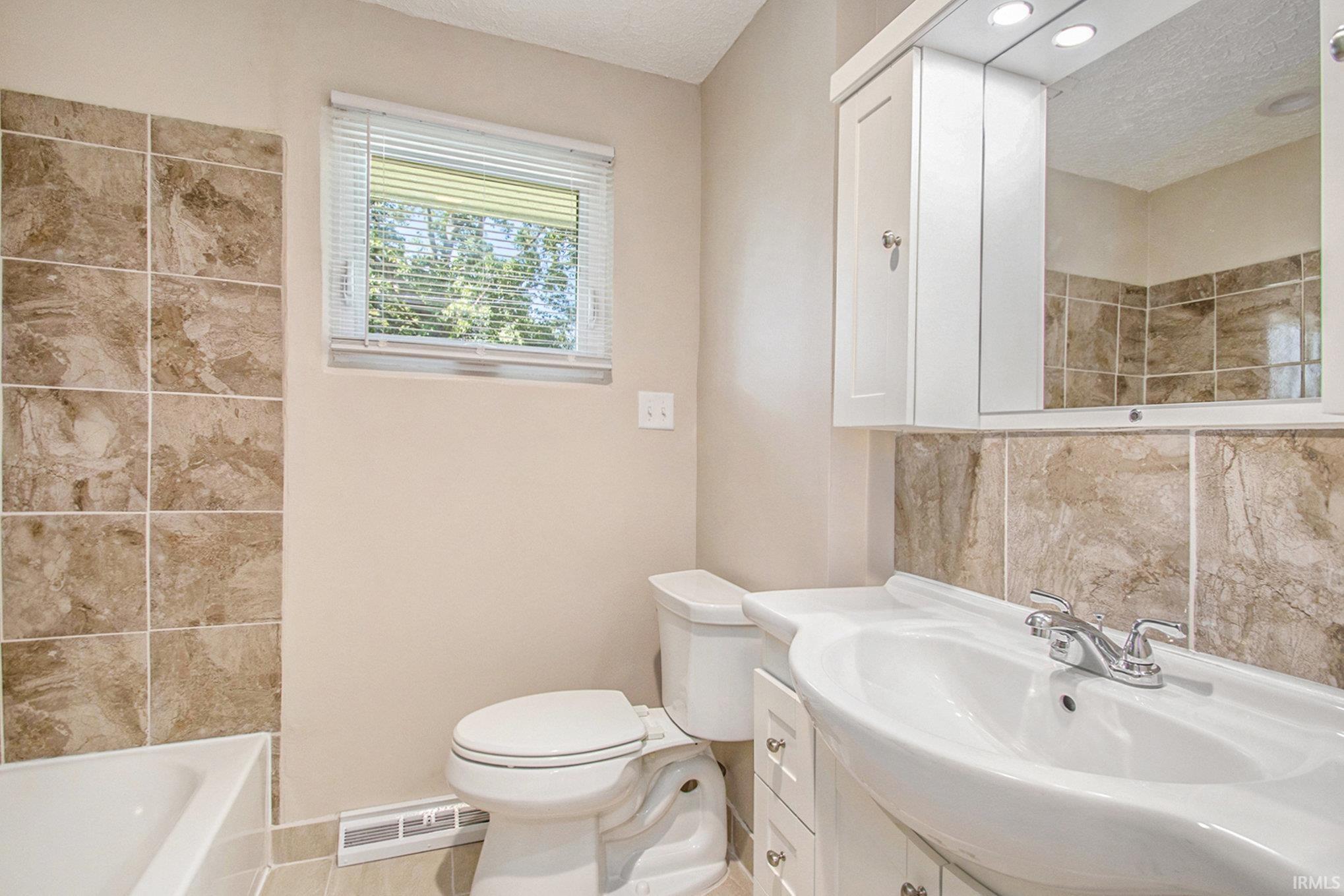 57325 Alan Road South Bend, IN 46619 - Photo 10 of 16 Gallery Image 10