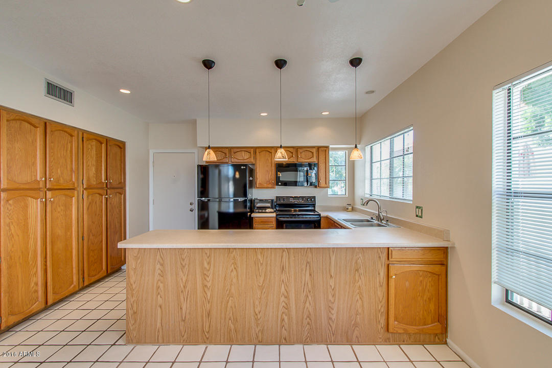 1840 East Ranch Road Tempe, AZ 85284 - Photo 9 of 39 09-Ranch