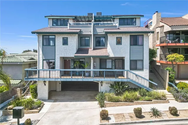 $4,200 | 2215 Molino Avenue, Unit B, Signal Hill, CA 90755