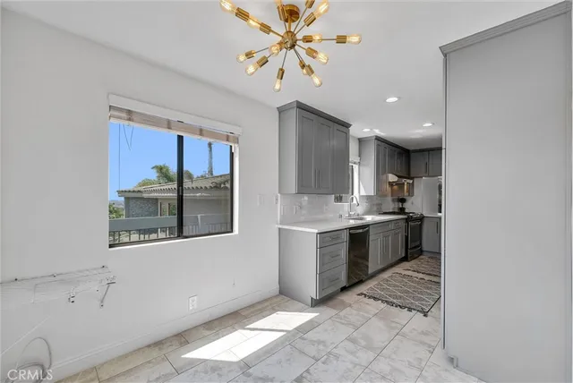 $4,200 | 2215 Molino Avenue, Unit B, Signal Hill, CA 90755