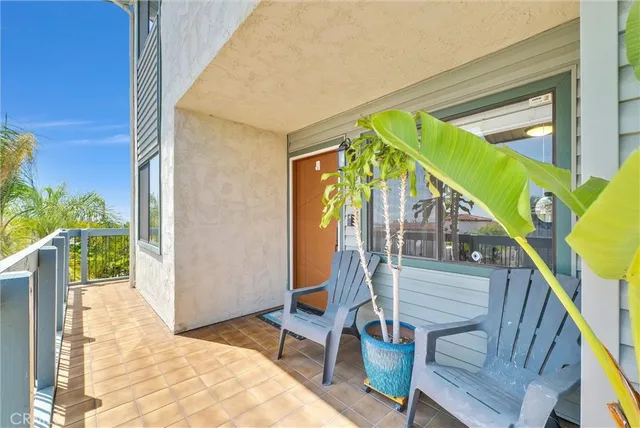 $4,200 | 2215 Molino Avenue, Unit B, Signal Hill, CA 90755