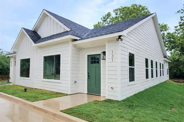 $349,500 | 131 South McLean Drive, Durant, OK 74701