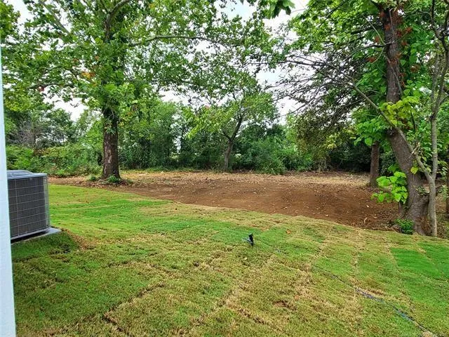 $349,500 | 131 South McLean Drive, Durant, OK 74701