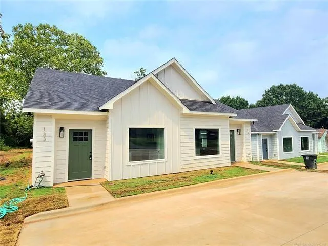 $349,500 | 131 South McLean Drive, Durant, OK 74701