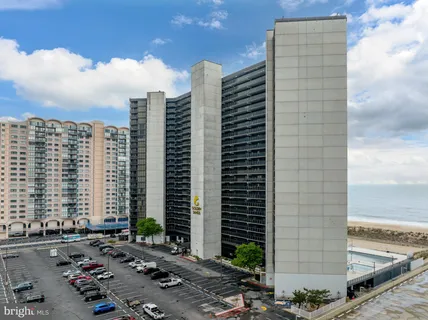 $299,900 | 10900 Coastal Highway, Unit 910, Ocean City, MD 21842