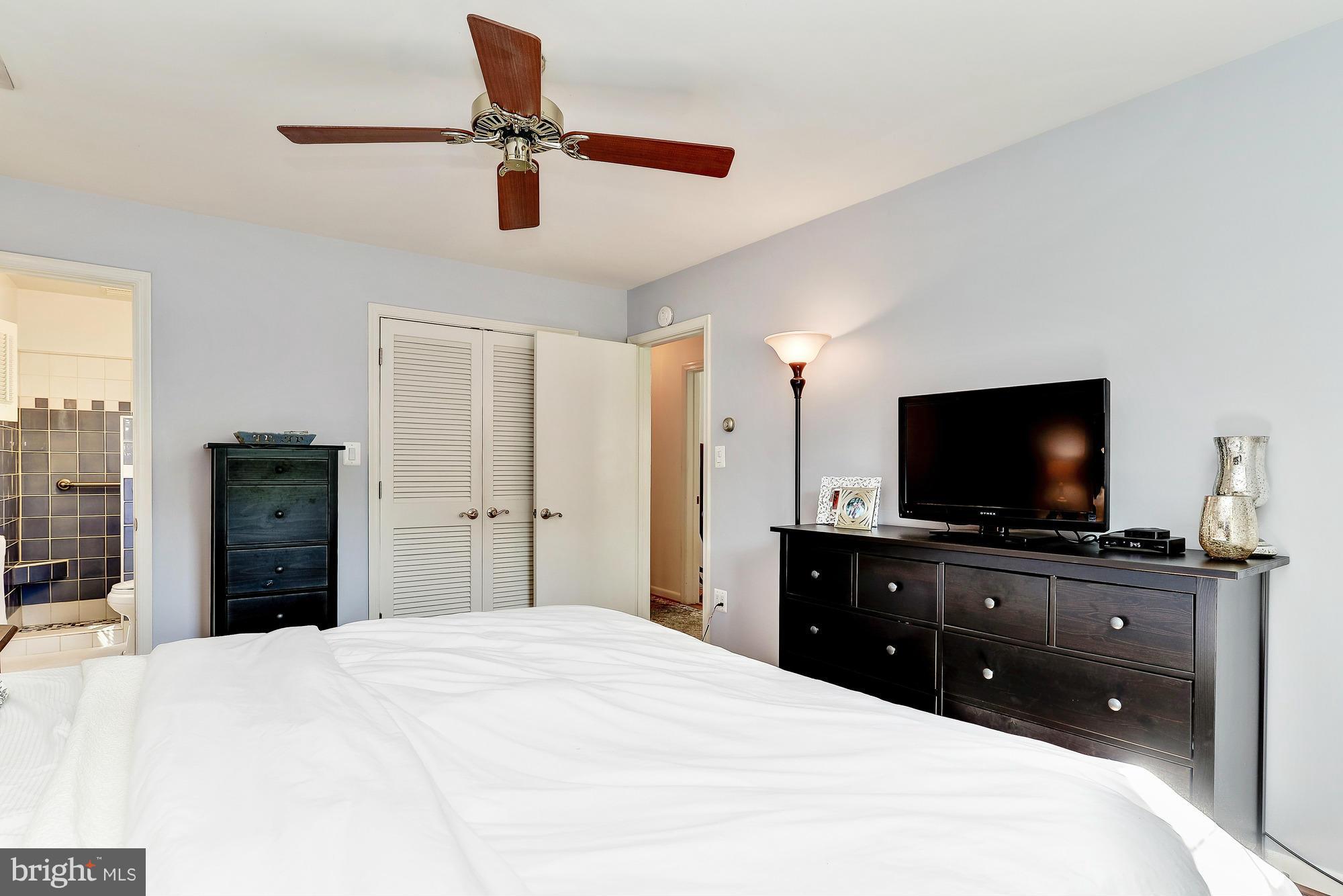 20901 Brooke Knolls Road Gaithersburg, MD 20882 - Photo 14 of 30 Bedroom (Master)