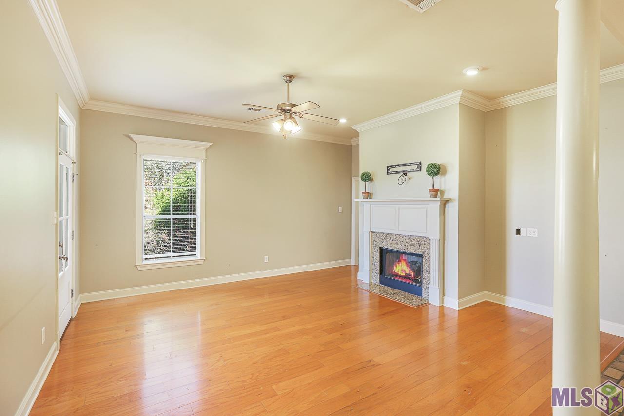 41016 Garden Court Gonzales, LA 70737 - Photo 3 of 22 Gallery Image 3