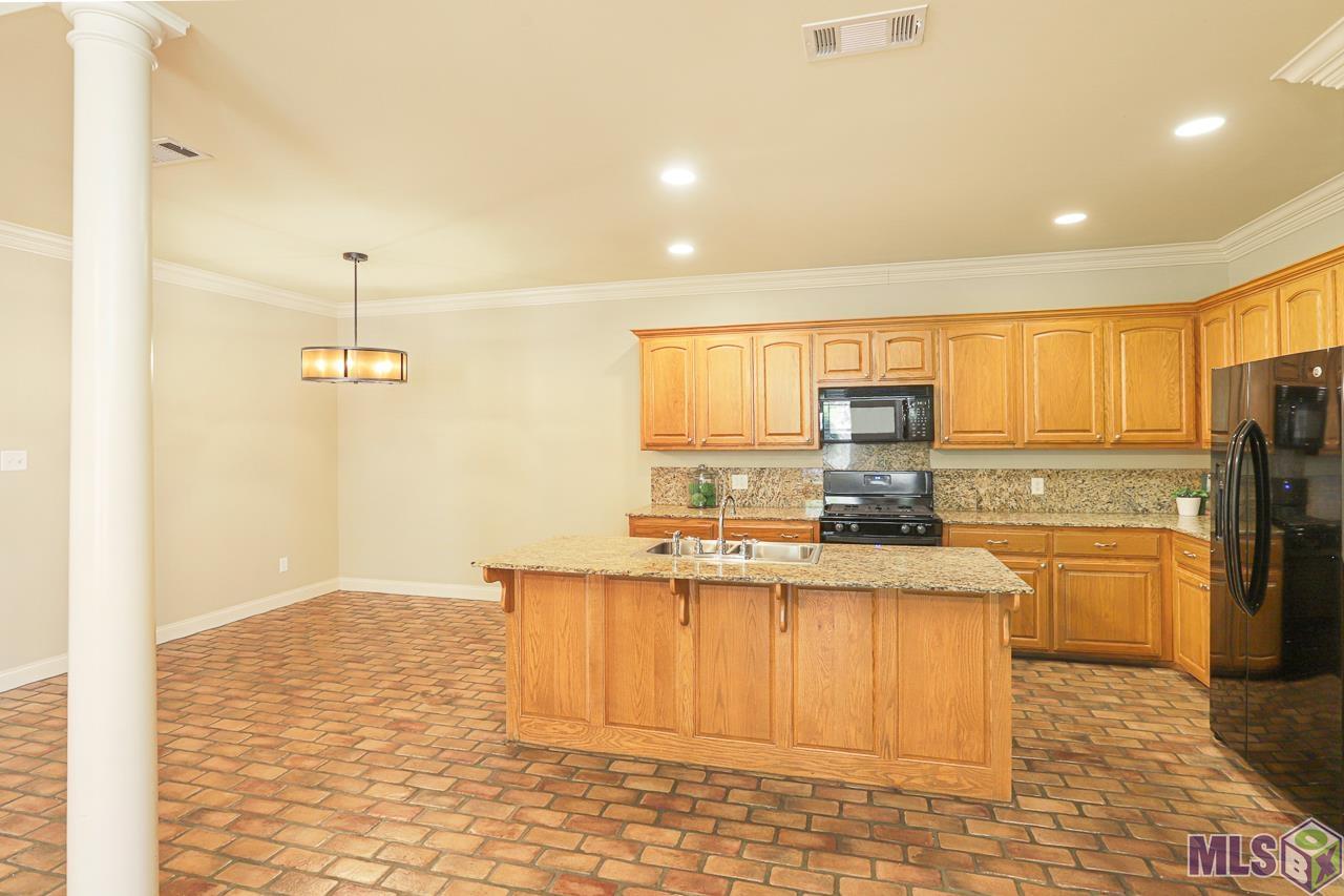 41016 Garden Court Gonzales, LA 70737 - Photo 5 of 22 Gallery Image 5