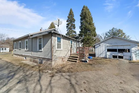 $150,000 | 930 East Wisconsin Street, Delavan, WI 53115