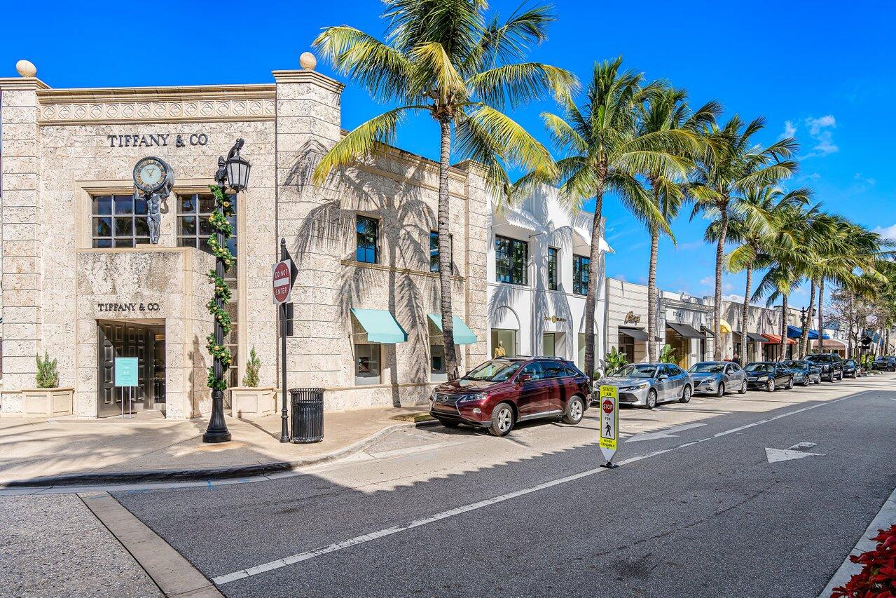 3550 South Ocean Boulevard, Unit 2D South Palm Beach, FL 33480 - Photo 53 of 55 a view of a street in a building