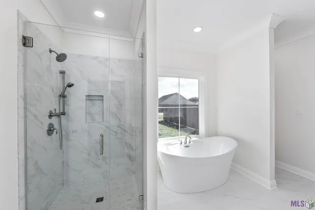 $405,000 | 204 Newsom Drive, Houma, LA 70360