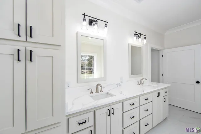 $405,000 | 204 Newsom Drive, Houma, LA 70360