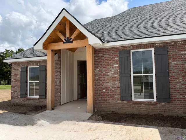 $405,000 | 204 Newsom Drive, Houma, LA 70360