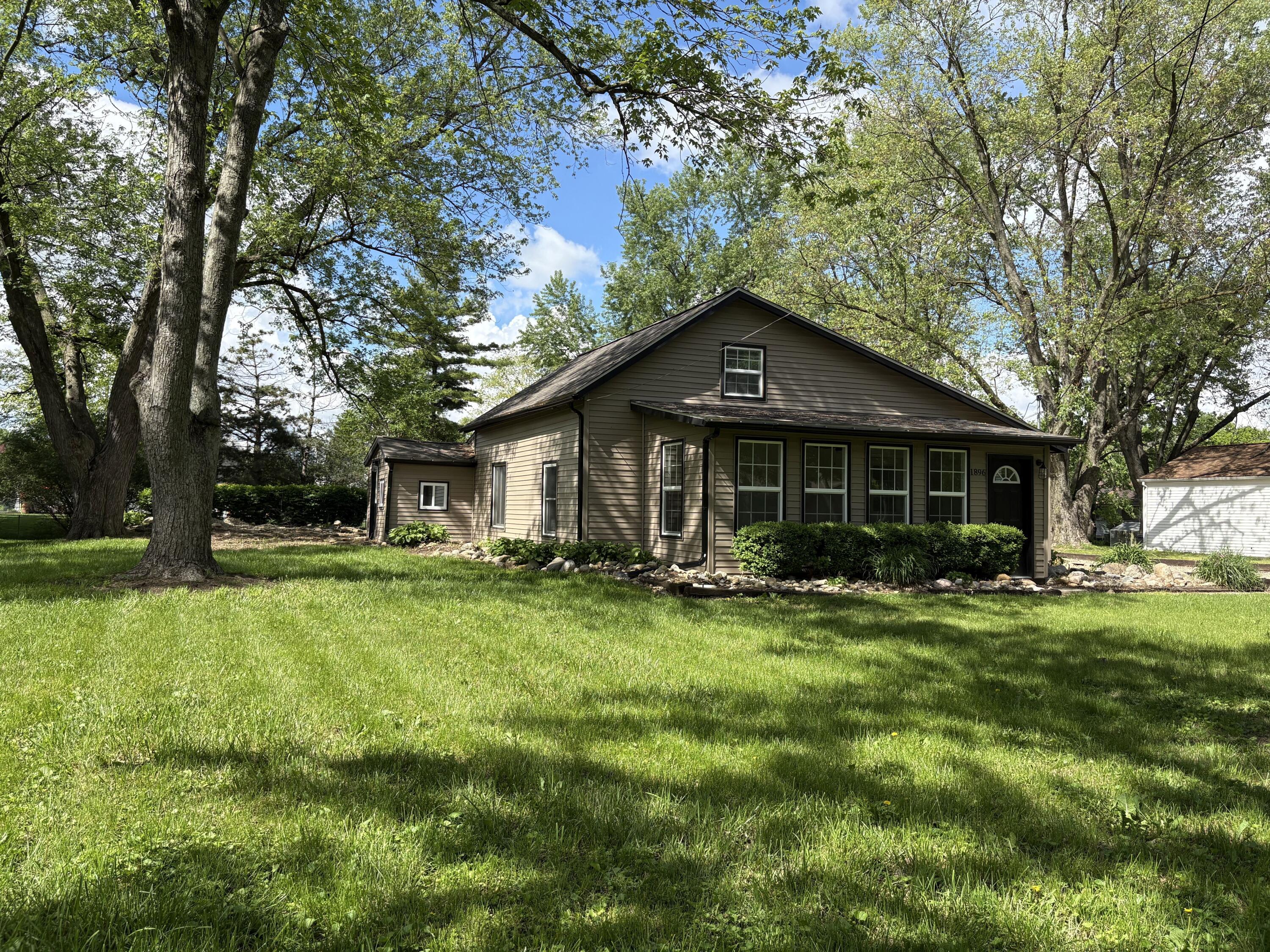 1896 Dyer Road Grove City, OH 43123 - Photo 2 of 51