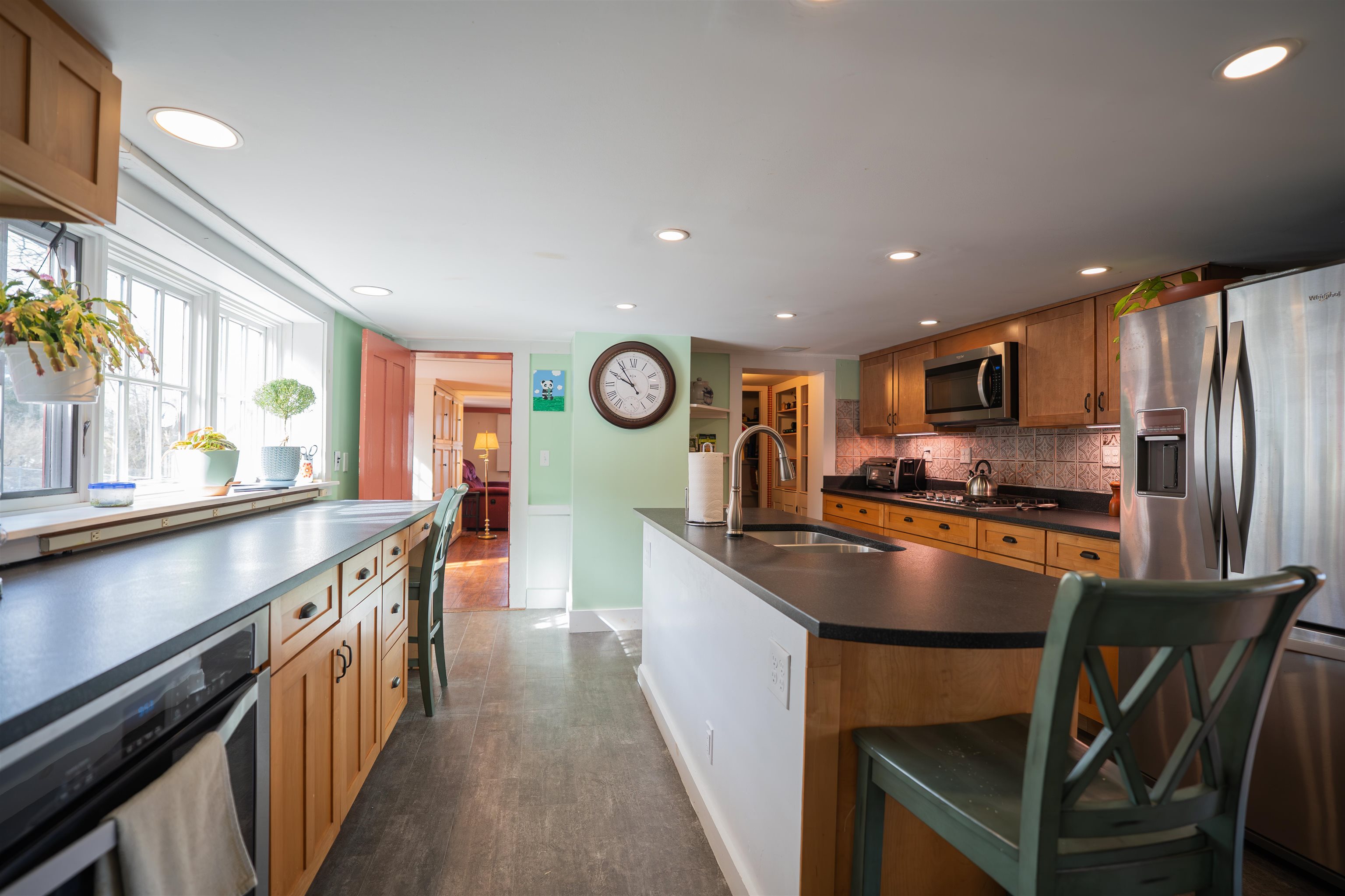 165 Dover Point Road Dover, NH 03820 - Photo 5 of 30