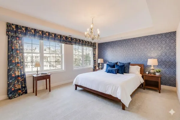 $649,000 | 10 East Burlington Street, Unit 2C, Riverside, IL 60546