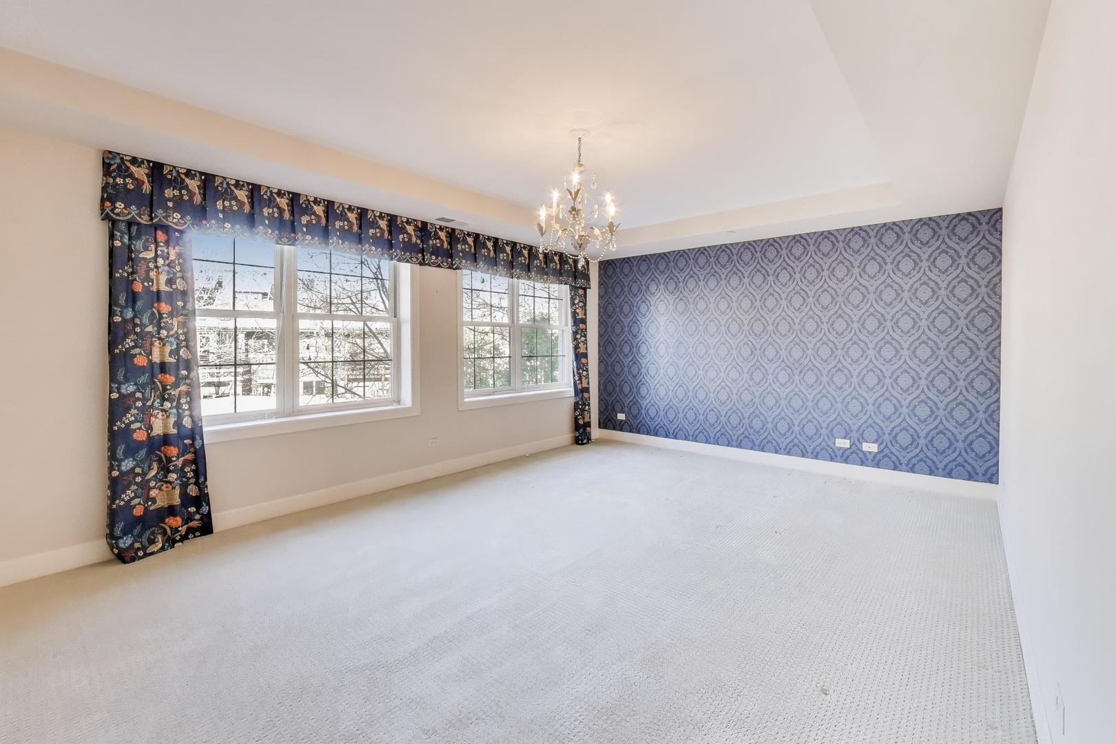 10 East Burlington Street, Unit 2C Riverside, IL 60546 - Photo 18 of 53