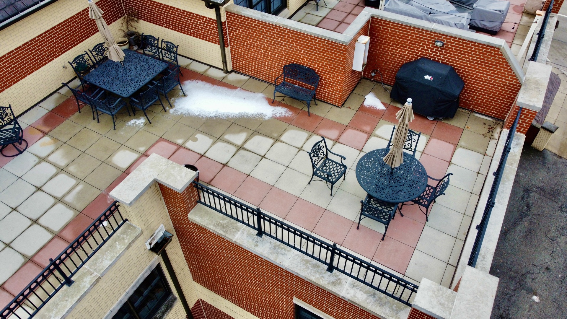 10 East Burlington Street, Unit 2C Riverside, IL 60546 - Photo 35 of 46 a view of deck and patio