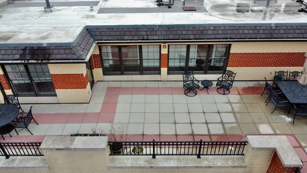 $649,000 | 10 East Burlington Street, Unit 2C, Riverside, IL 60546