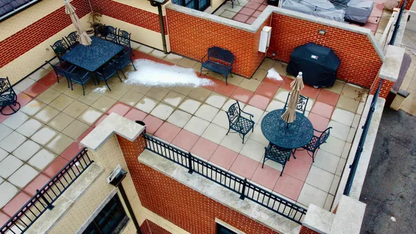 $649,000 | 10 East Burlington Street, Unit 2C, Riverside, IL 60546