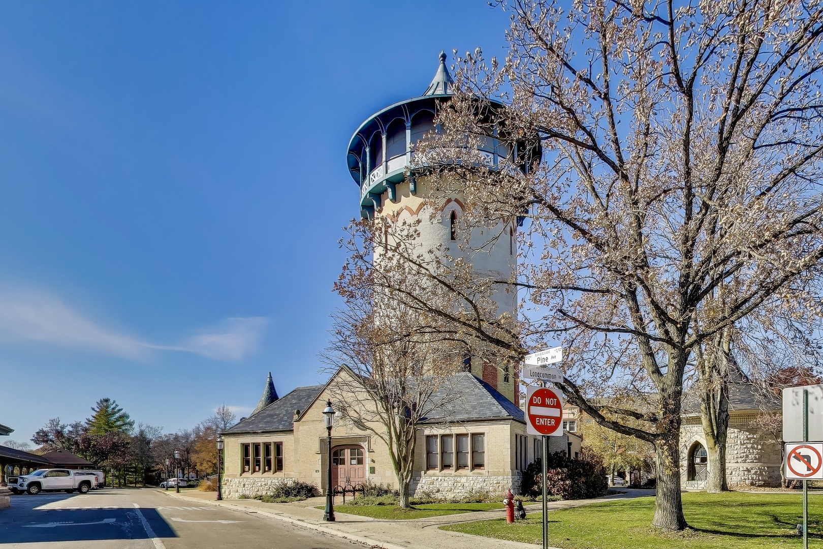 10 East Burlington Street, Unit 2C Riverside, IL 60546 - Photo 47 of 53