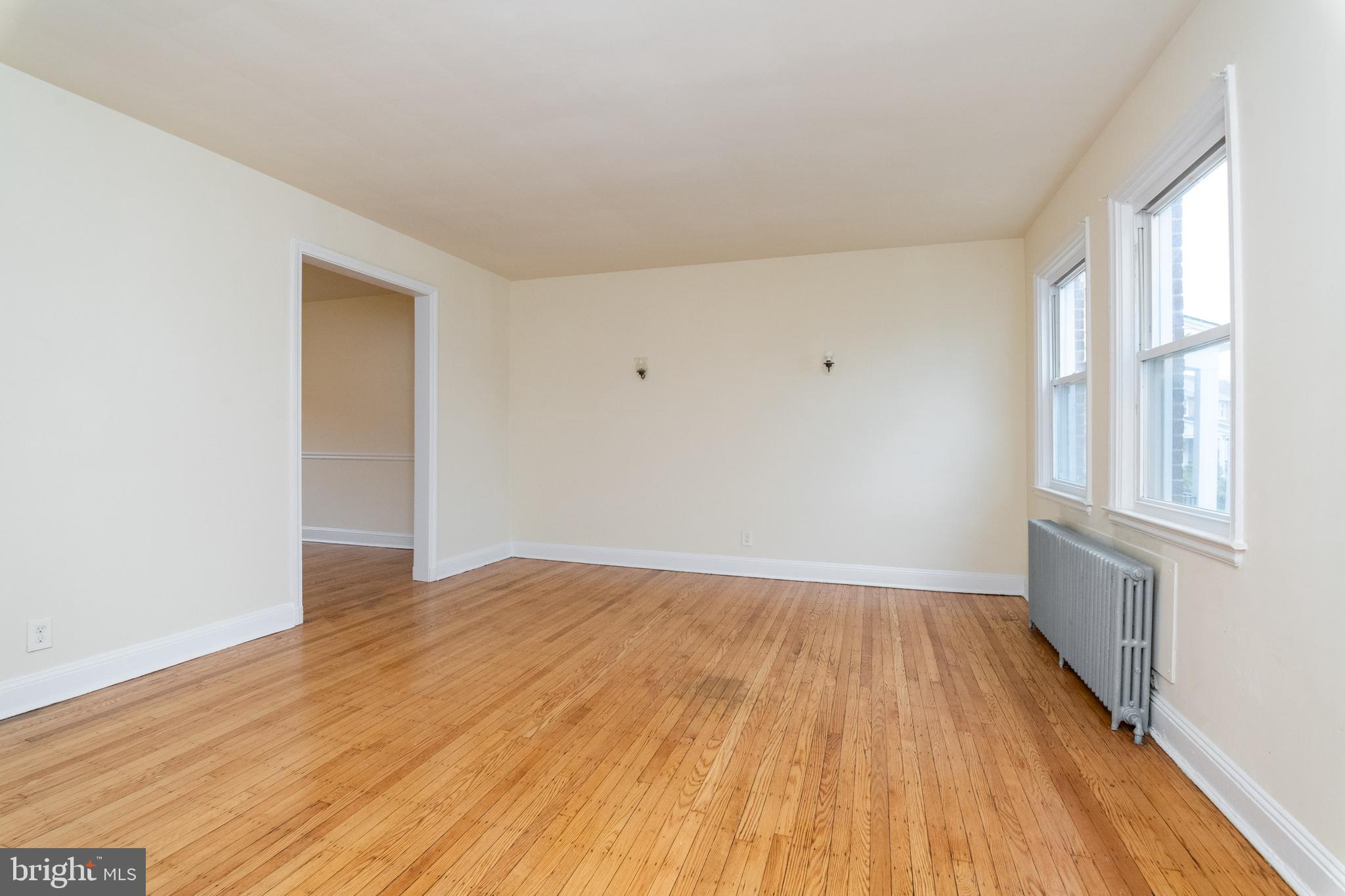 4656 Marble Hall Road Baltimore, MD 21239 - Photo 3 of 24 Living Room from front door