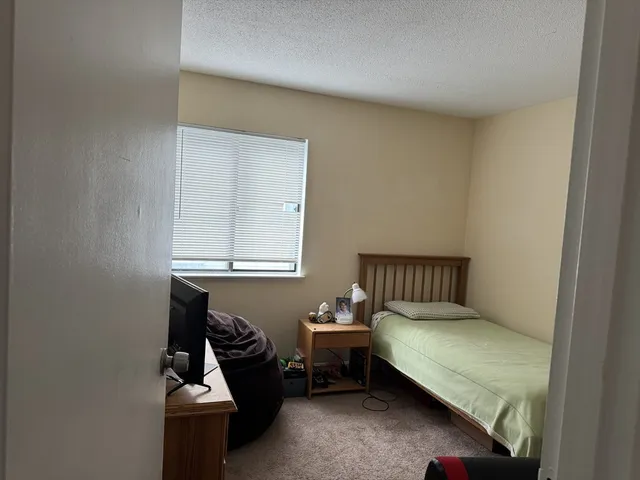 $374,900 | 57 Village Brook Lane, Unit 5, Natick, MA 01760