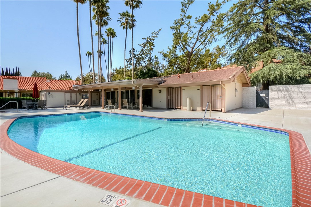 820 Vía Zapata Riverside, CA 92507 - Photo 31 of 37 HOA POOL