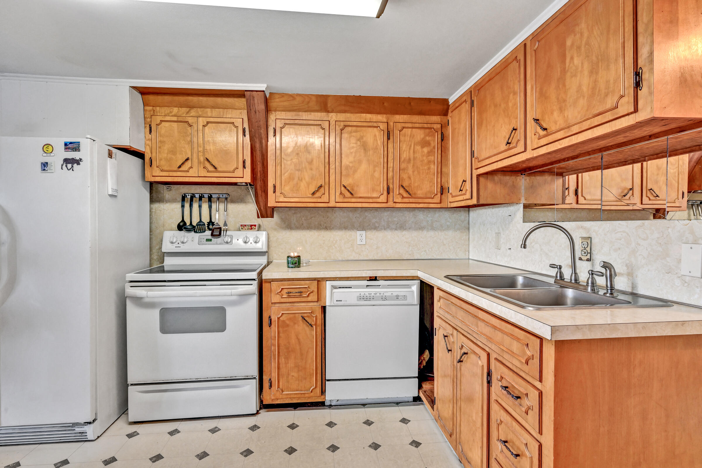 102 Sunset Road Falmouth, ME 04105 - Photo 13 of 38 109775gr-112