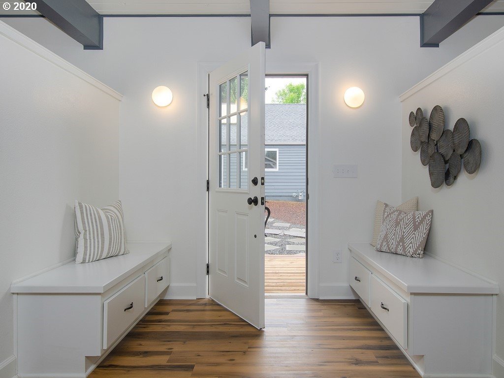 Entrance/Foyer